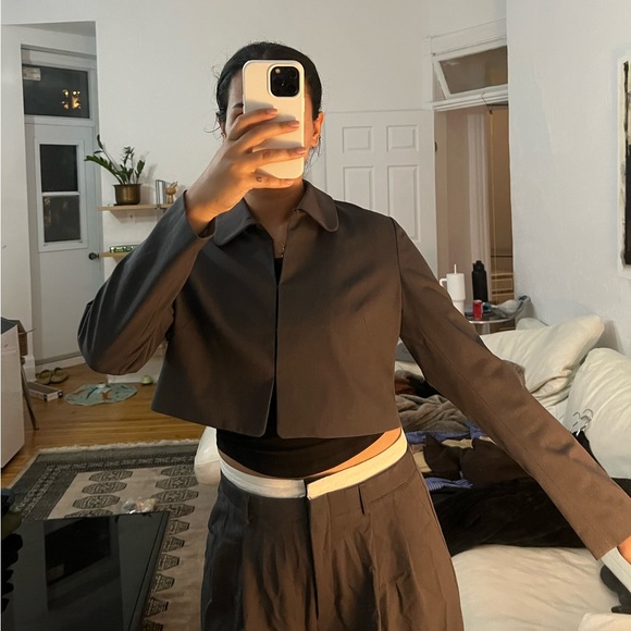 Grey Oak+Fort Cropped Blazer with clasps - Picture 3 of 6